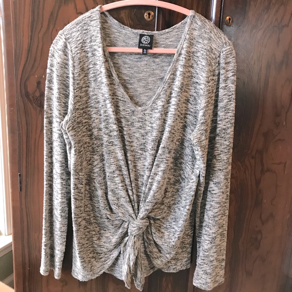 Super cute grey top